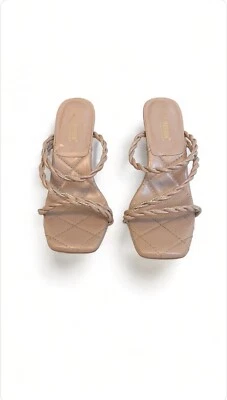 Tacón bloque transparente Cape Robbin Remember Your Comfort, talla 8,5 Foto 1 de 4