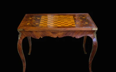 Table à jeu Louis XV, marquetée XVIIIè / Louis XV game table, 18th century - Photo 1/4