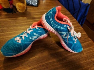 New Balance Fresh Foam 980 Shoes Women’s Size 7 Running Blue Pink - Picture 1 of 5