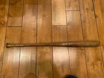 BATE DE BÉISBOL STAN MUSIAL ST. LOUIS CARDINALS ADIRONDACK 36"  Foto 1 de 4