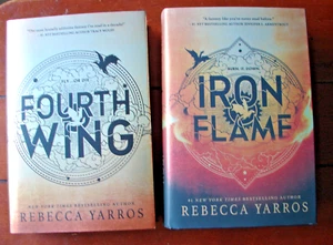 2 HC Rebecca Yarros Forth Wing & Iron Flame like new - Imagen 1 de 3