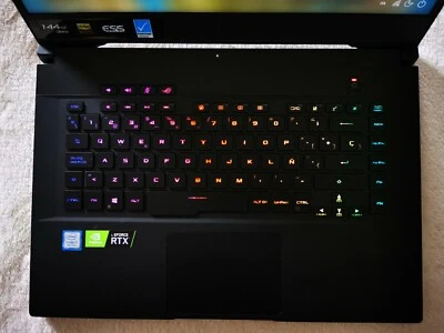 ASUS ROG GU502GV-ES004T-9750H... - Immagine 1 di 4