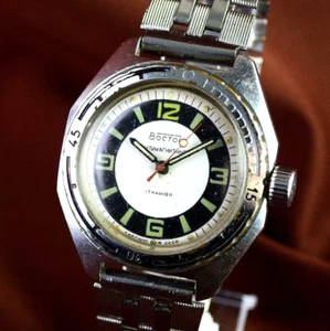 Soviet Vintage Wristwatch VOSTOK AMPHIBIAN Capitan Submarine Military Style - Picture 1 of 13