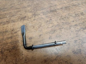 Briggs & Stratton Model 100902 Governor Crank 230714 - Picture 1 of 3