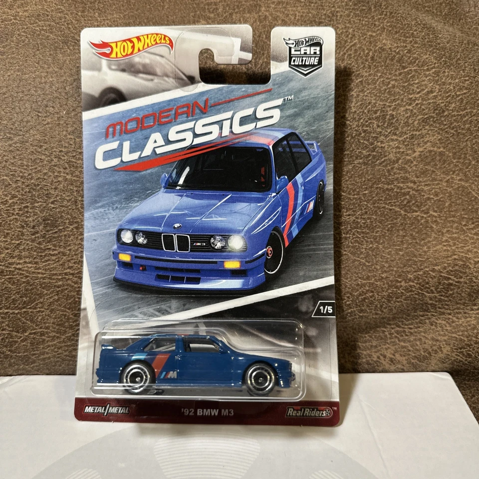 Hot Wheels 1:64 Nissan Skyline Culture Diecast Car