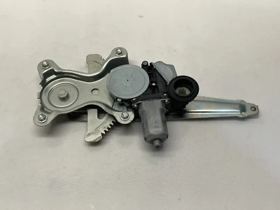 2013-2015 Lexus GS350 GS450h Rear Left Window Regulator W/Motor!! PO18 Foto 1 de 4