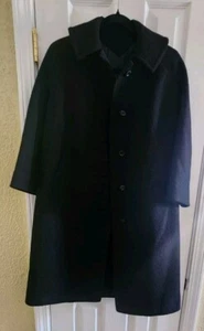 BEAUTIFUL!  VINTAGE 1940'S BLACK BOUCLR COAT Medium - Picture 1 of 13