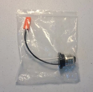 Lamp Flexible Socket Adapter E49 600V - Picture 1 of 3