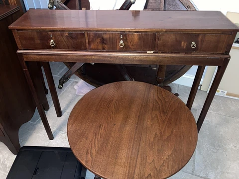 Antique Hallway  Table - Federal Style Cover