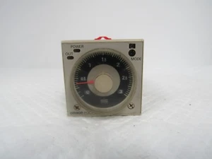 OMRON H3CR TIMER W/ BASE - Picture 1 of 6