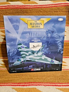 🔥 CORGI AVATION LEd. AVRO Vulcan B2 XM655 Military Plane 1/144 48304 🔥NuIBOX!! - Picture 1 of 13