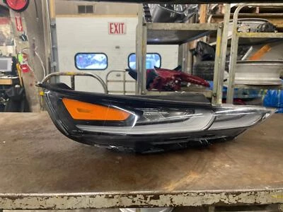 Luz antiniebla intermitente HYUNDAI SANTA FE derecha 19 20 Foto 1 de 3