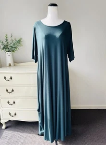 TANI Australia Size 16 XL Original Tri Dress Green Micro Modal Midi Length EUC - Picture 1 of 14