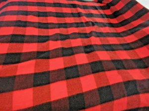 Coperta vintage miscela lana a quadri rossa 80"" by 88"" punto frusta eding a quadretti - Foto 1 di 8