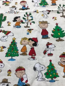 Peanuts Christmas Fabric Charlie Brown Lucy Snoopy Tree size 42"x 70” Read - Picture 1 of 5