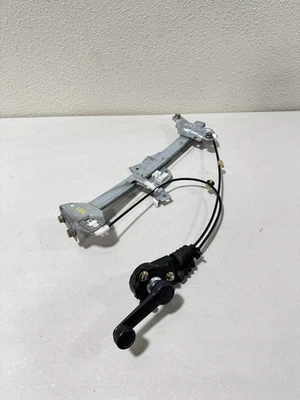 Оригинальный ручной регулятор левого переднего стекла для Mazda MX-5 Miata 90-97 годов выпуска No2561 - Изображение 1 из 4