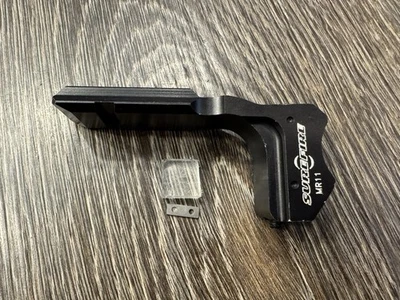Trilho de montagem adaptador Surefire modelo MR11 para modelo Beretta 92/96/M9 - Imagem 1 de 4