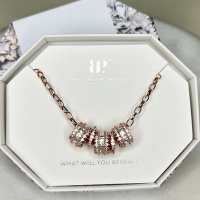 Collar Bomb Party Abril 2025 Su Hermosa Alma Chapado en Oro Rosa Foto 1 de 2