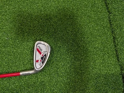 Ping Moxie Youth 7 Iron RH 31" - Pre-Owned - Image 1 of 4