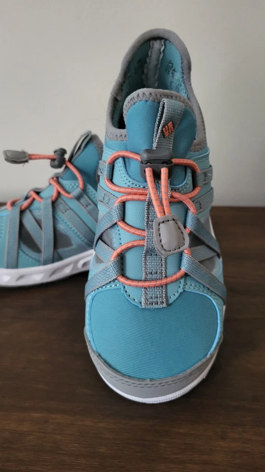 Columbia 儿童 OKOLONA 水上户外鞋 12 码 一脚蹬 蹦极 关闭 二手状况完好 — 第 1/4 张图片