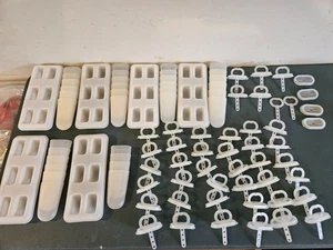 LOT OF 5 SETS PLUS VINTAGE TUPPERWARE ICE TUPS POPSICLE MOLDS TRAYS - Foto 1 di 3