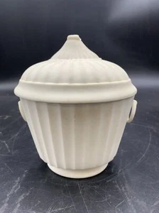 Vintage Tiffany & Co Company Bonboniere mit Deckel gerippt Bone China - Bild 1 von 8