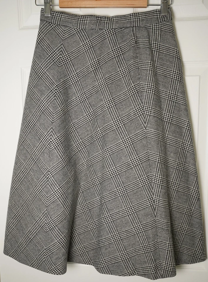 Vintage Evan Picone Wool Skirt 27 Glen Plaid Midi A Line Academia Officewear - Image 1 of 4