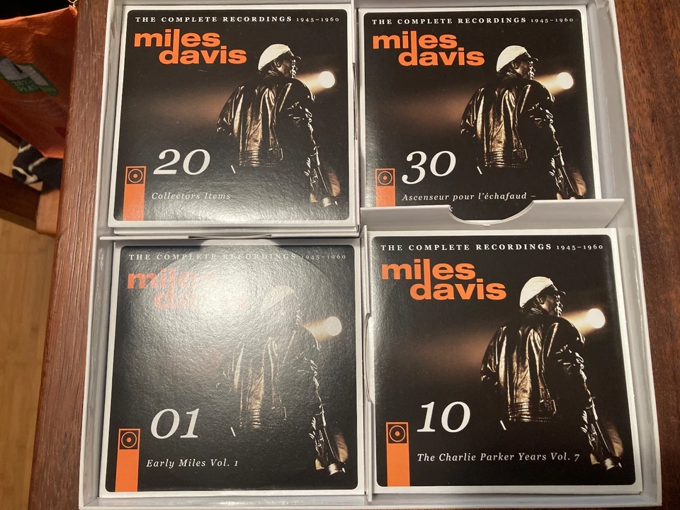 Miles Davis The Complete Recordings 1945-1960 mit 34 CDs + CD Rom - Bild 1 von 2