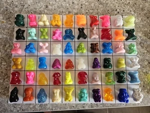 Complete ORIGINAL Set of 1996 Gogos Crazy Bones with Eggy Speedy & Jaws - Picture 1 of 6