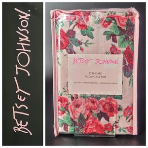 Betsey Johnson Vintage Floral Satin Standard Pillowcases 20 X 30 Powder Pink NIP - Picture 1 of 6