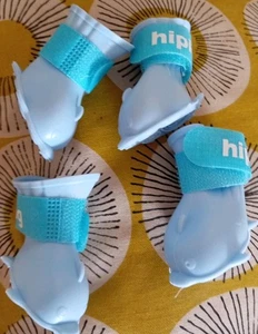 Toy Pomeranian Or Chihuahua Blue Boots XS Pooch Wellies - Picture 1 of 4