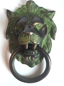 Antique Vintage Large Lion Door Knocker Victorian Towel Hanger 15.3 x 9.7 cms - Imagen 1 de 7