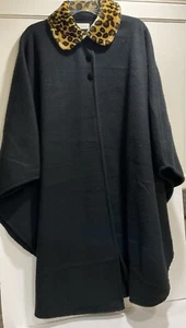 Vintage Lord & Taylor Womens Faux Fur Faux Collar Black Cape Poncho Coat OneSize - Picture 1 of 11