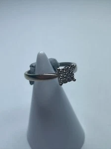 18ct White Gold Ladies RING Sz:N Evaluation Papers: £775 /8709 - Picture 1 of 8