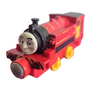 Thomas & Friends Take N Play Series Victor de Mattel 2013 conexión magnética - Imagen 1 de 15