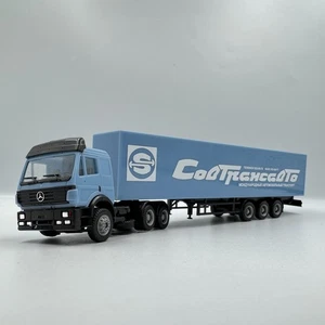 MB-00-001 Blue Truck with Sovtransavto Blue Semitrailer scale 1/87 (H0) - Picture 1 of 6