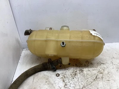 Botella de desbordamiento de radiador Freightliner Columbia 120 1996-2020 - usada Foto 1 de 4