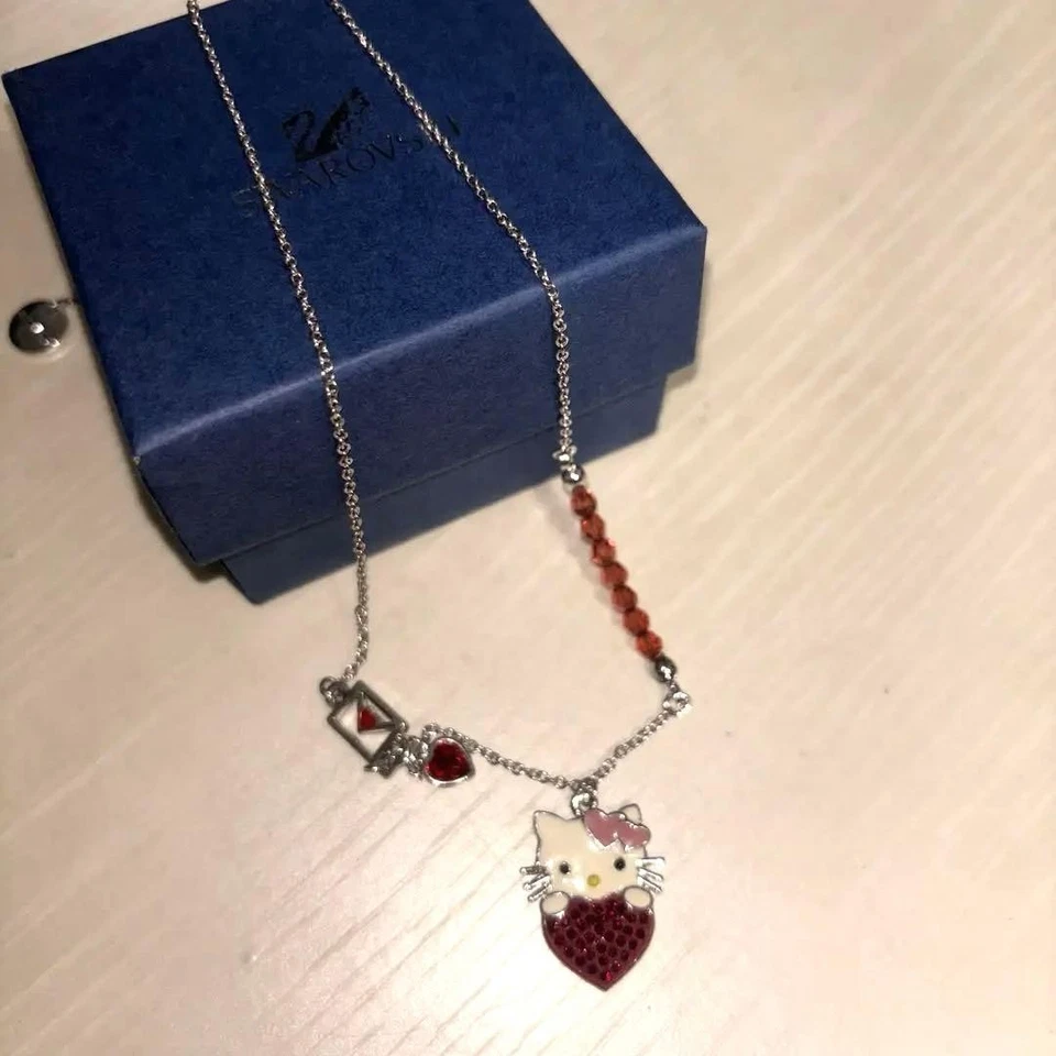Collana con cristalli Swarovski Hello Kitty nuova simpatica ciondolo... - Immagine 1 di 1