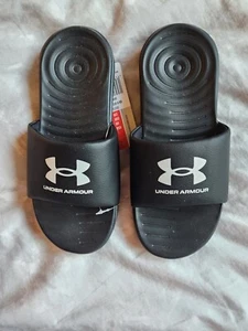 Boys Under Armour black slides 4 nwt - Picture 1 of 2