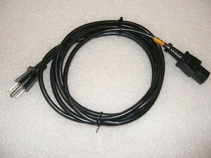 USA Stromkabel, NEMA-5 (Typ-B) auf C13 2,50m - 125V / 10A - Bild 1 von 1