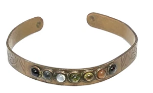 PULSERA BRAZALETE ABIERTO COBRE REMOLINO ESTAMPADO 7 PIEDRAS NATIVAS AMERICANAS DE COLECCIÓN - Imagen 1 de 9