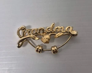 Grandma Brooch Pendant Charm Holder Gold Tone Pin Signed Kis Vintage - Picture 1 of 8