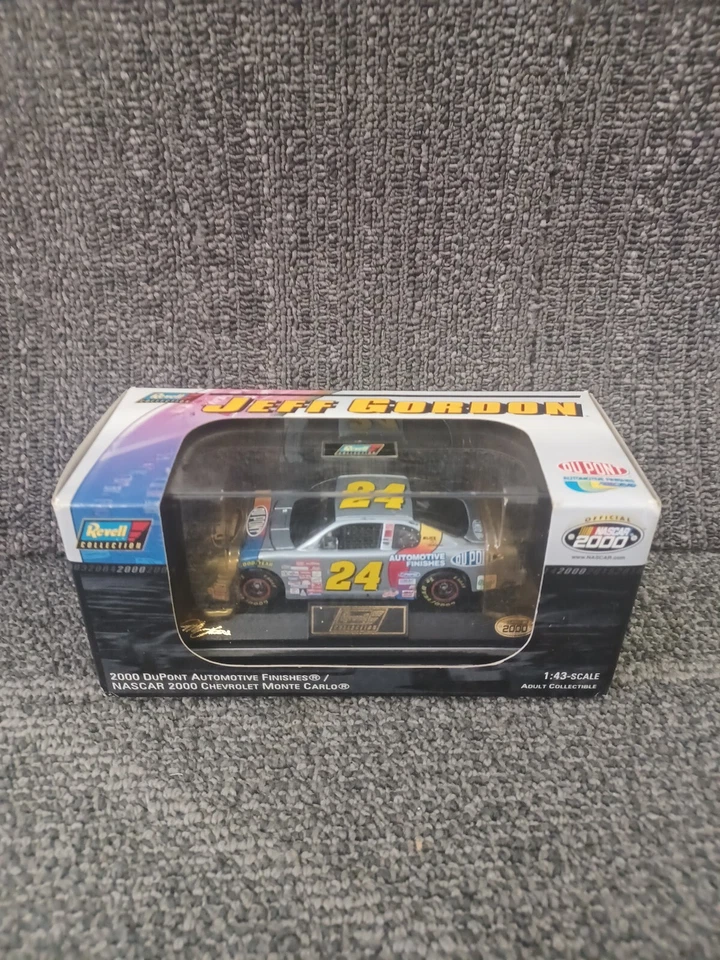 Coche diecast Jeff Gordon #24 escala 1:43 de Revell Foto 1 de 1