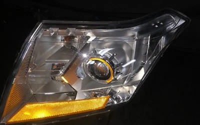 2010-2013 Cadillac SRX Headlight Assembly Right Side 22853873 OEM 19.89 - Imagem 1 de 4