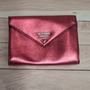 Cartera monedero con tarjeta roja metálica Vicroria's Secret 6x4 - Imagen 1 de 8