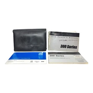2006 Chrysler 300 Series Owners Manual Set With Case OEM - Picture 1 of 8