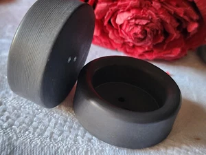 Duo gros boutons vintage haut gris mat trous bord  3,3 cm ref TA - Picture 1 of 6