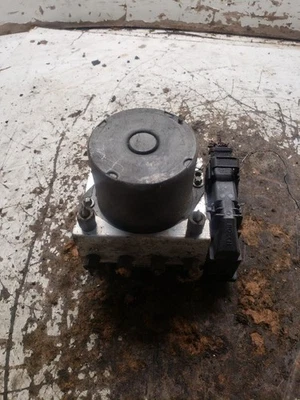 Bomba de pieza de freno antibloqueo excluyendo STI compatible 06-07 IMPREZA 1367570 Foto 1 de 4