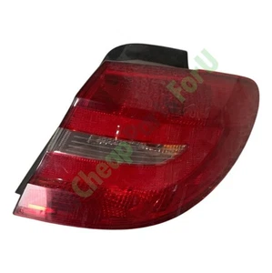 MERCEDES B-CLASS B180 CDI BLUEEFFICIENCY 2011-2014 Tail Light Right Side Outer - Picture 1 of 13