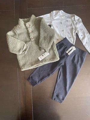 Juego de suéteres Carters de 3 piezas para niños con renos talla 3 M nuevos sin etiquetas Foto 1 de 4